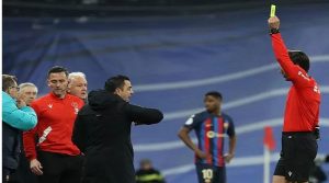 " سخيف وأحمق" كواليس إهانة تشافي لنجـ.ـم ريال مدريد في الكلاسيكو